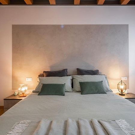 Venezia-Suite HemingwayA Pochi Passi Outlet Новента-ди-Пьяве Экстерьер фото