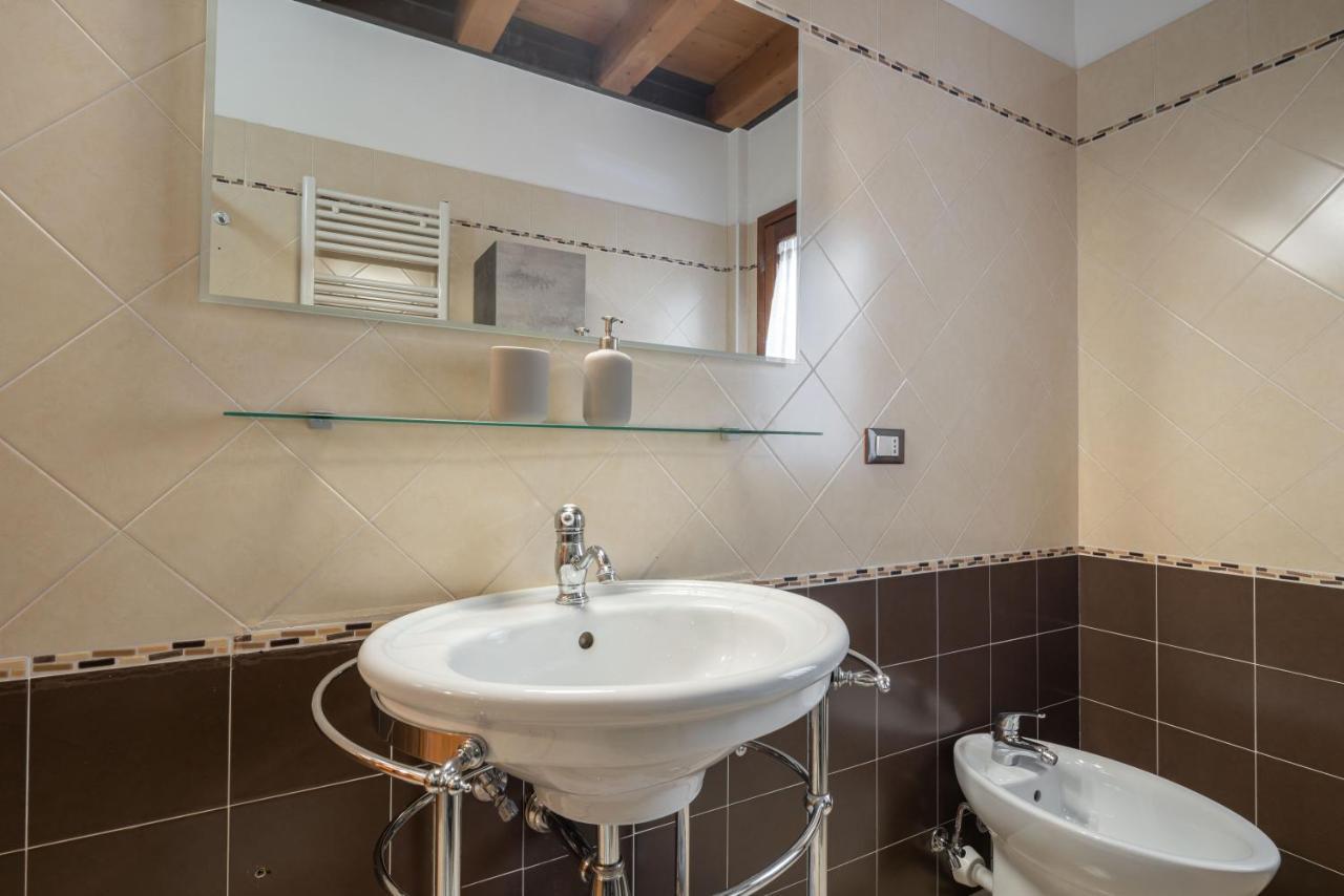 Venezia-Suite HemingwayA Pochi Passi Outlet Новента-ди-Пьяве Экстерьер фото