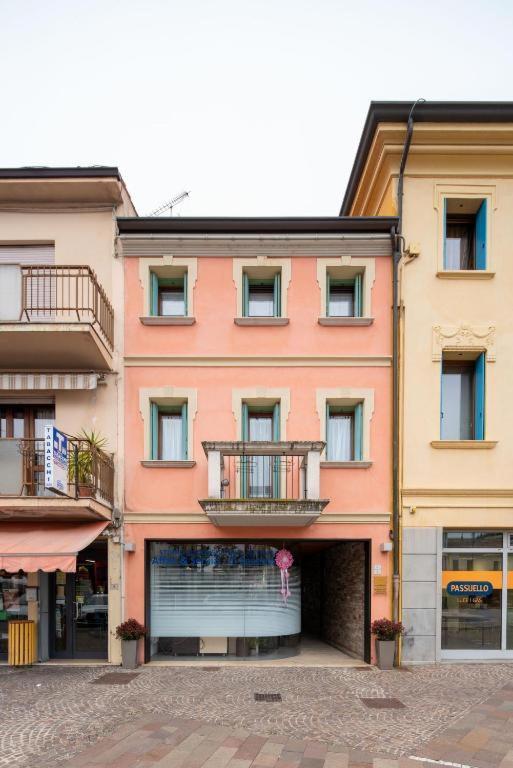 Venezia-Suite HemingwayA Pochi Passi Outlet Новента-ди-Пьяве Экстерьер фото