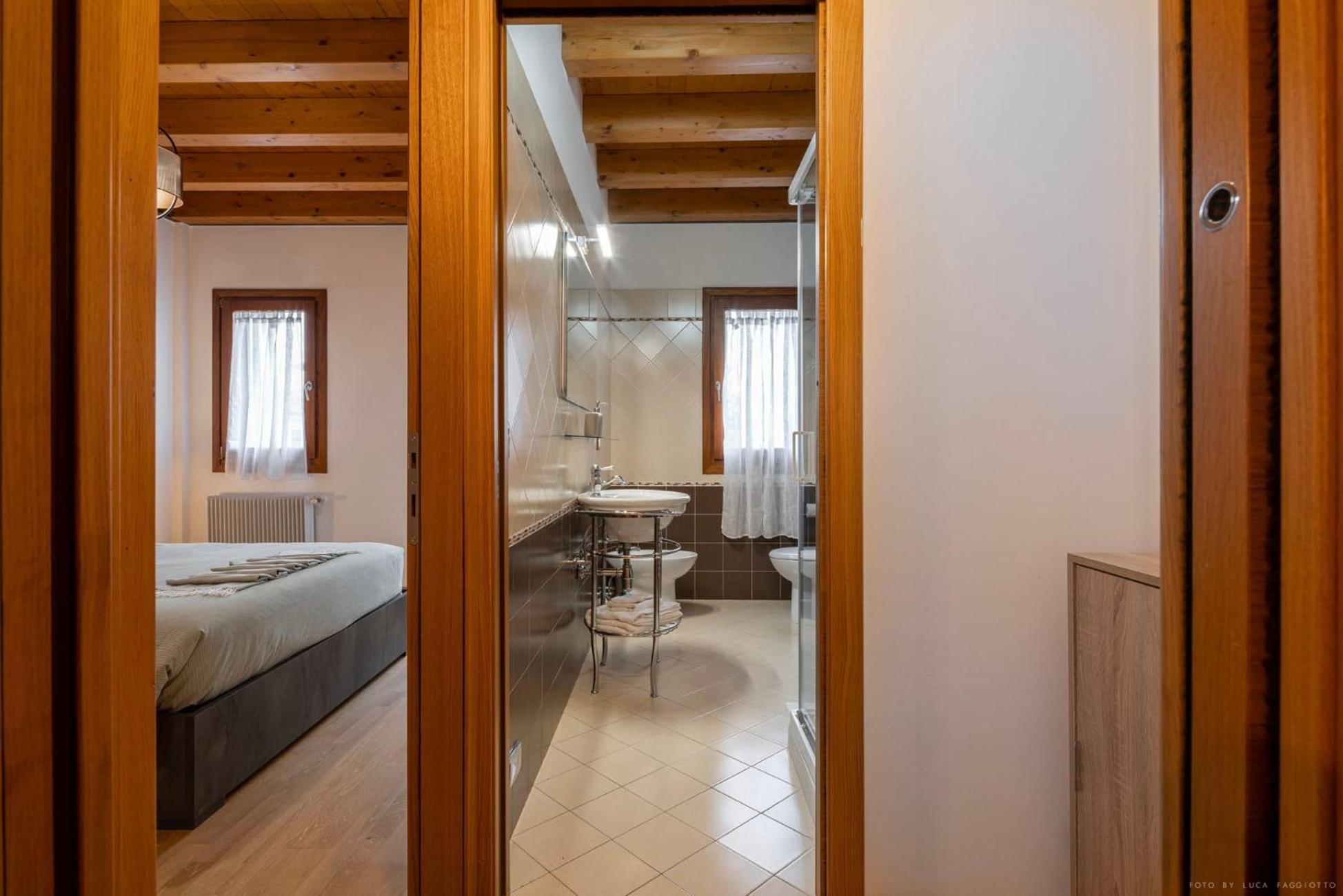 Venezia-Suite HemingwayA Pochi Passi Outlet Новента-ди-Пьяве Экстерьер фото