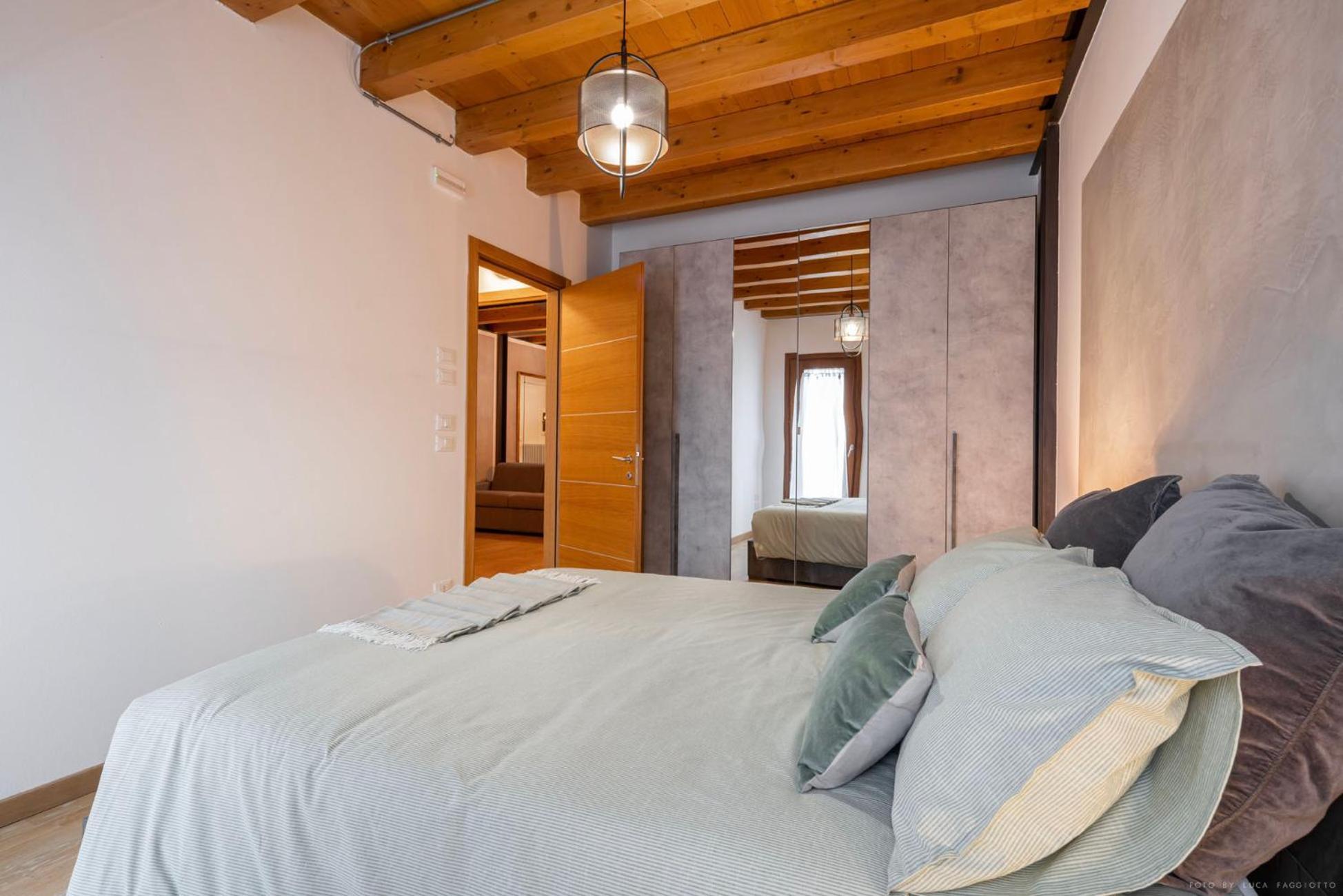 Venezia-Suite HemingwayA Pochi Passi Outlet Новента-ди-Пьяве Экстерьер фото
