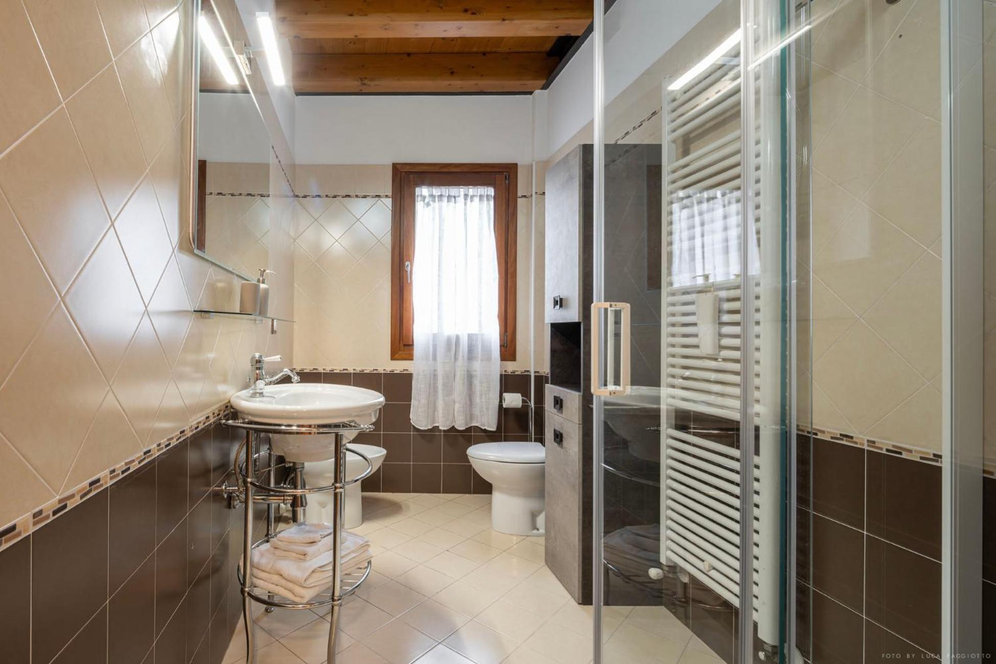 Venezia-Suite HemingwayA Pochi Passi Outlet Новента-ди-Пьяве Экстерьер фото